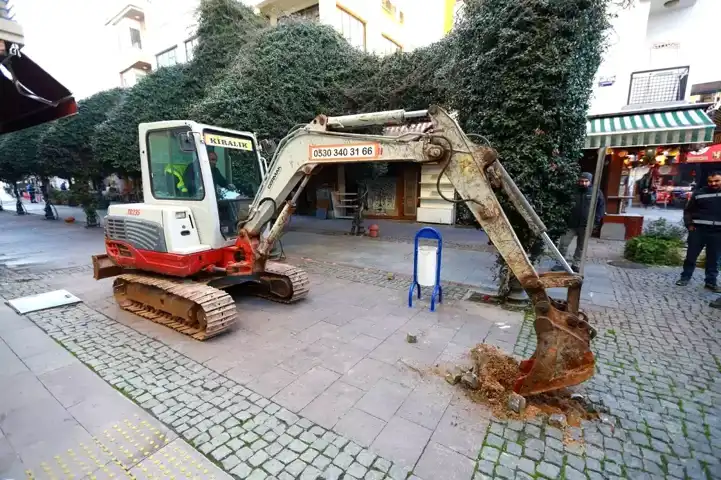 Efes Selçuk'ta Doğal Gaz Çalışmaları Başladı