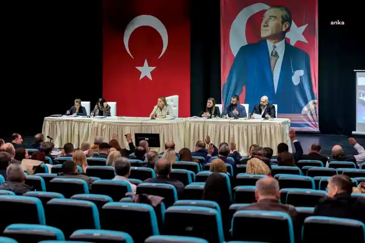Konak Belediyesi'nde Maaş Sorunu: Olağanüstü Toplantı