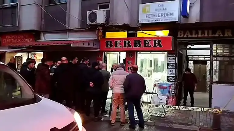 Berber, Kadının Oğlu Tarafından Vuruldu